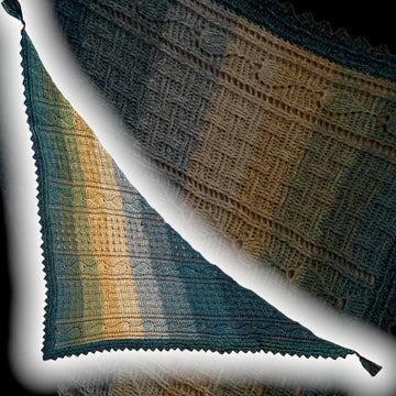 Triangular Scarf "Xanthis"