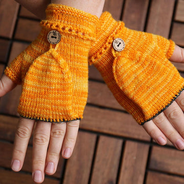 Mrs. Mumpitz convertible mitts with thumb flap