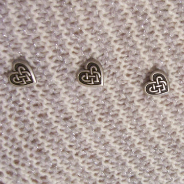 Wearin' My Heart on My Sleeve shawlette