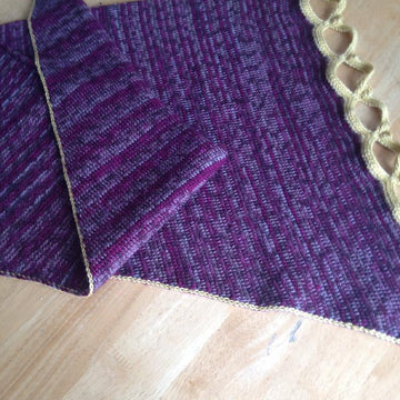 Grinch scarf / shawl