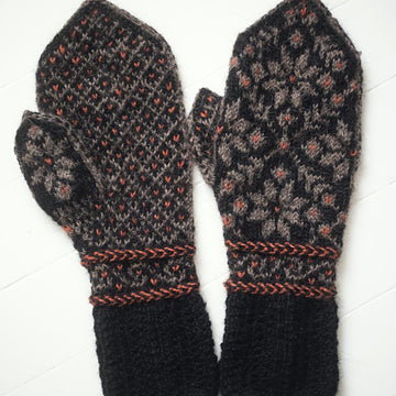 Norwegian Flower Mittens