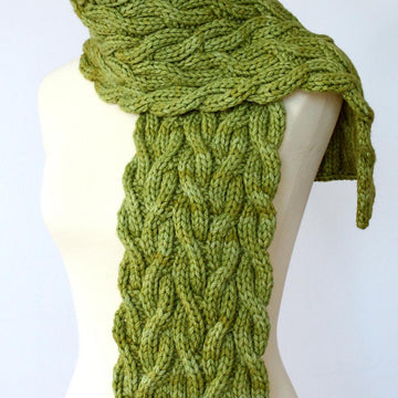 Reversible Cable Vine Scarf