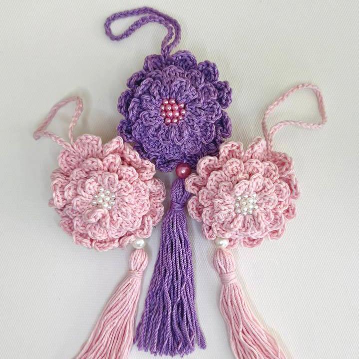 Gentle Flower Keychain