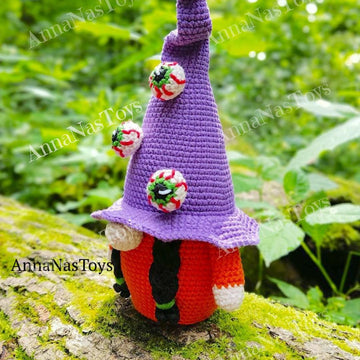 Witch with an eye
