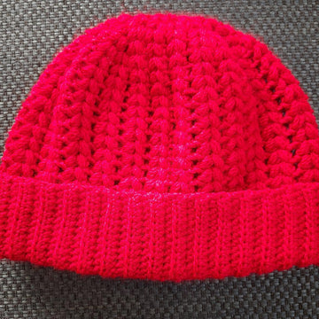 Easy puff stitch hat