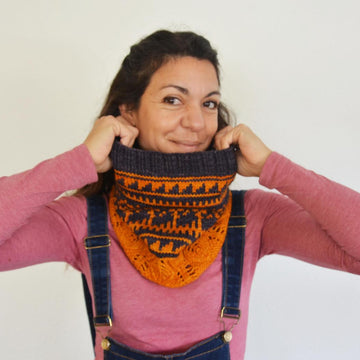 Cowl My Flowery Garden