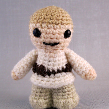 Luke Skywalker - Farm Boy and Pilot - Star Wars Mini Amigurumi