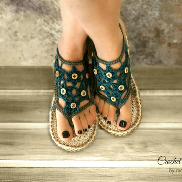 Flower thongs with rope soles