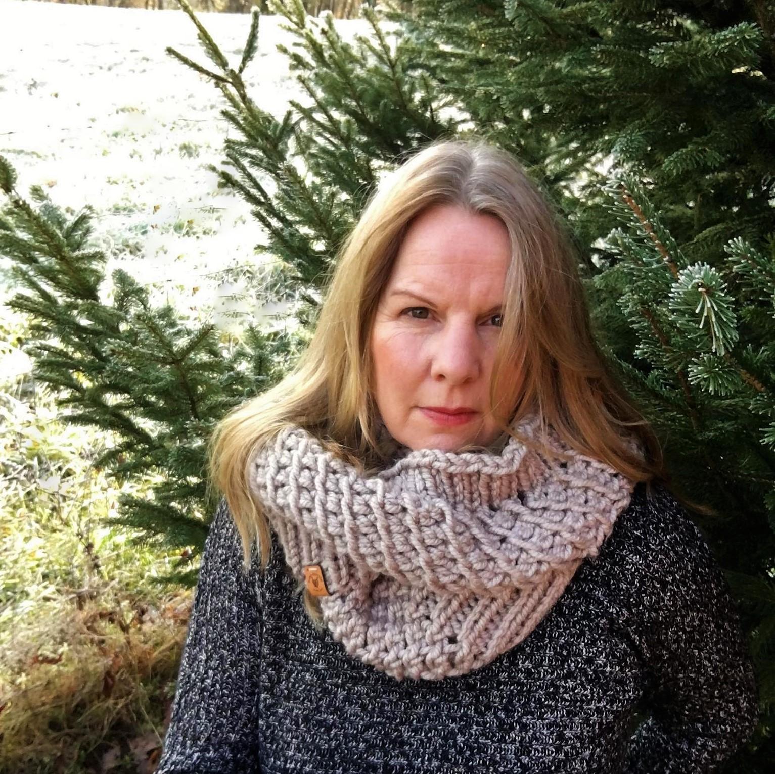 Double Chunky Cowl