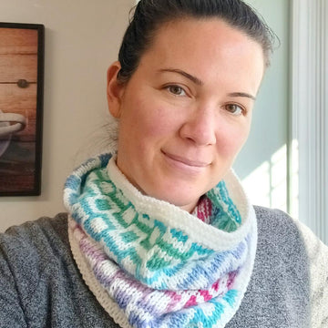 Arona Cowl
