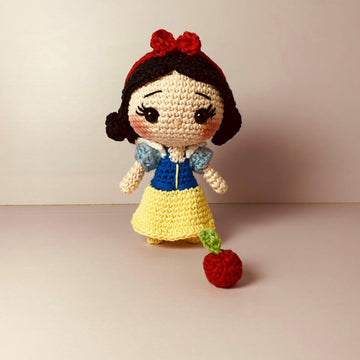 Snow Princess amigurumi