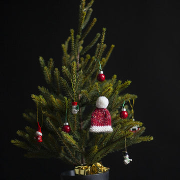Christmas tree ornament + Santa hat Brooch + VIDEO