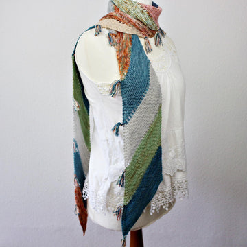 Scrappy Scarf / Perfect Stash-Busting Knitting Pattern