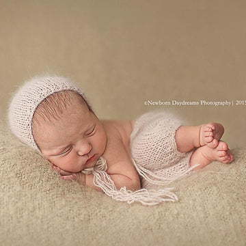 #123 Classic angora bonnet and pant set