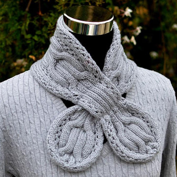 Gray Circle Cables Scarf