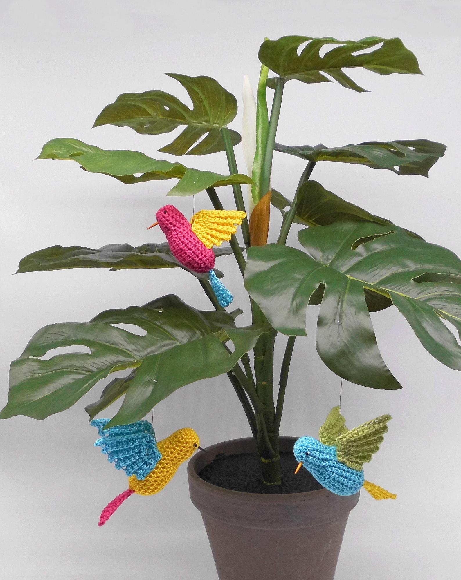 Kleine Vögel Dekohänger Blumenstecker - einfach aus Wollresten
