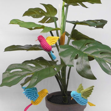 Kleine Vögel Dekohänger Blumenstecker - einfach aus Wollresten