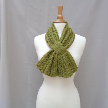 Peridot Keyhole Scarf
