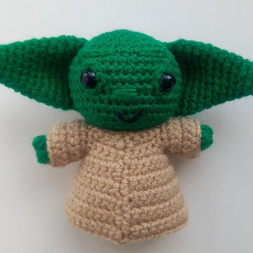 Crochet alien.