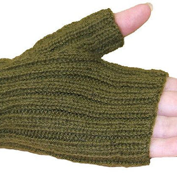 Hugs and Kisses Gauntlets