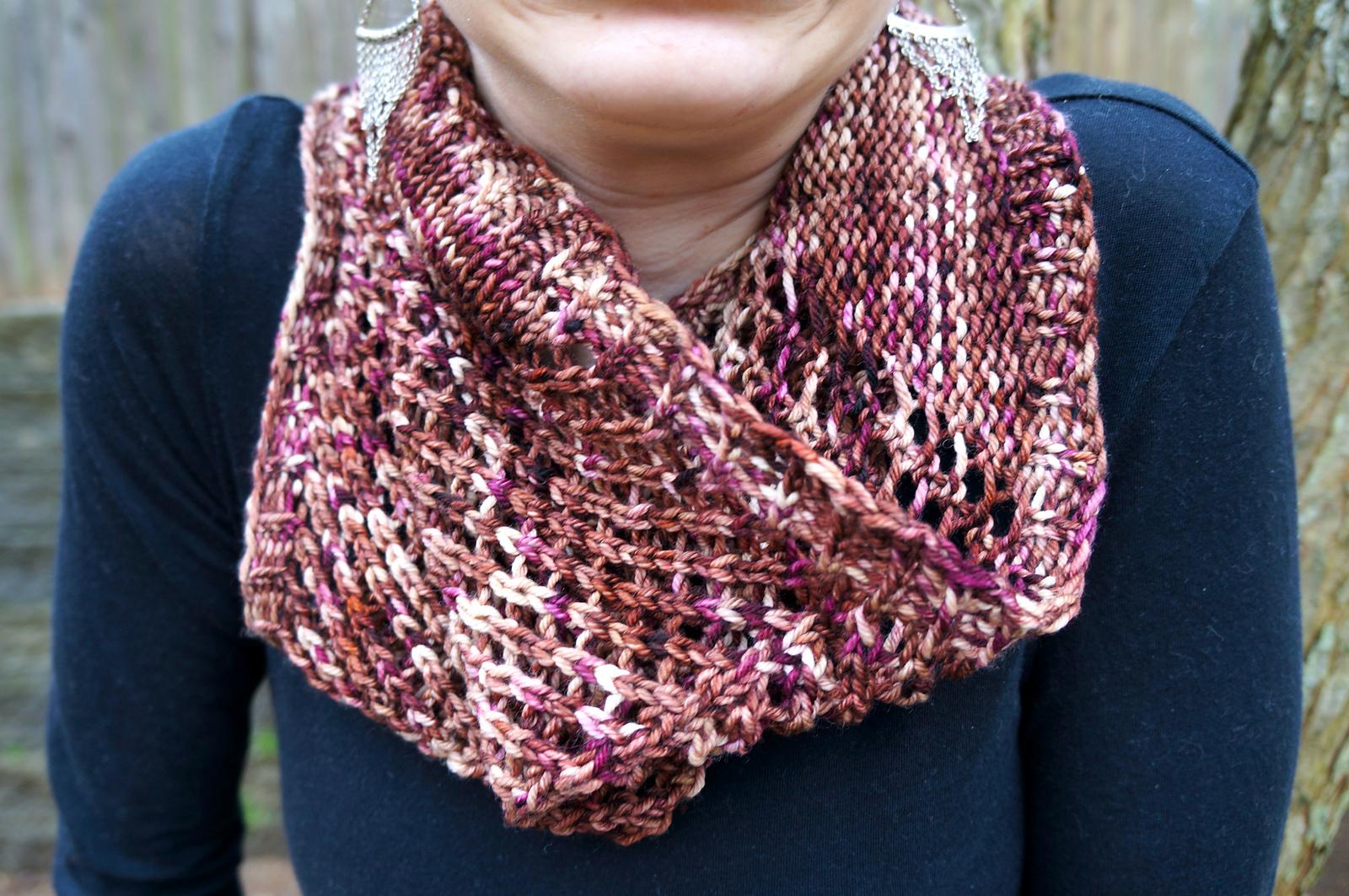 Mocha Berry Cowl