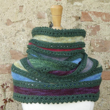 Dorotea Cowl