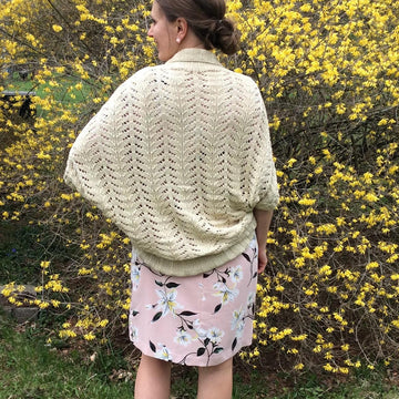 Lilium Shrug