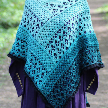 Triangular Scarf "Metis"