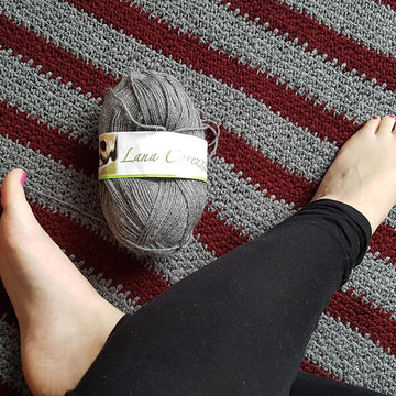 B&G Throw