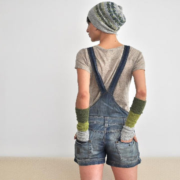 Green Memories Hat & Armwarmers Set