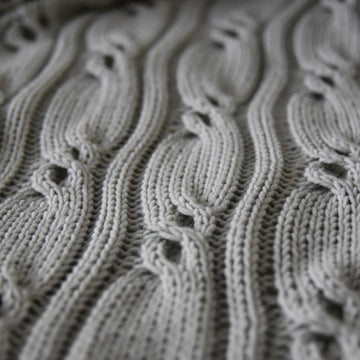Cuddly Cables Blanket