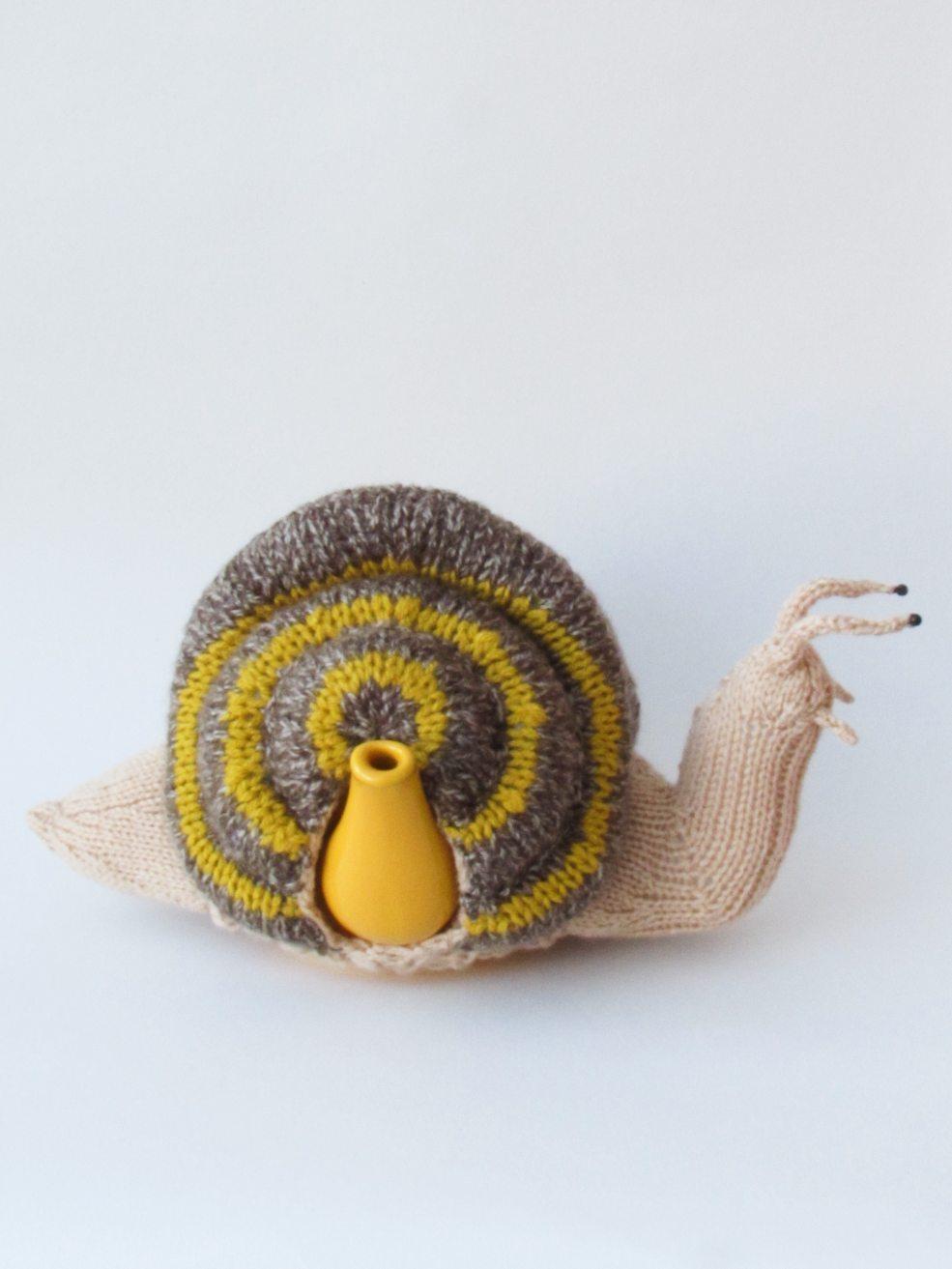 Garden Snail Tea Cosy Knitting Pattern