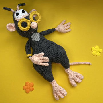 White troll & mouse amigurumi