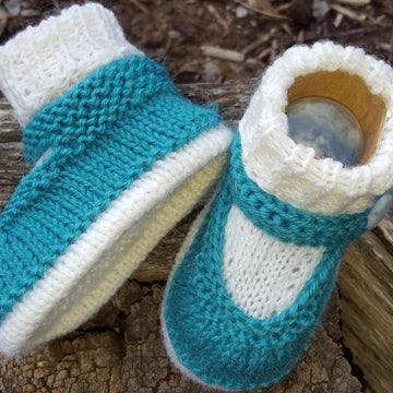 Seamless Mary Janes in DK