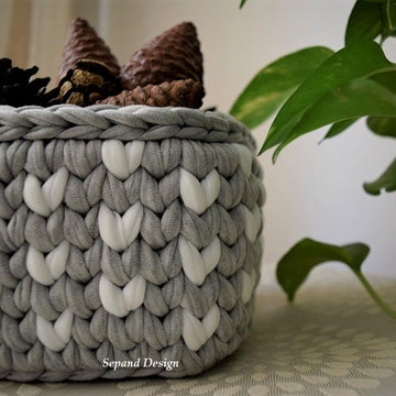 Tshirt yarn basket V st Square