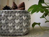 Tshirt yarn basket V st Square