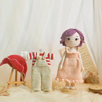 Mia the doll