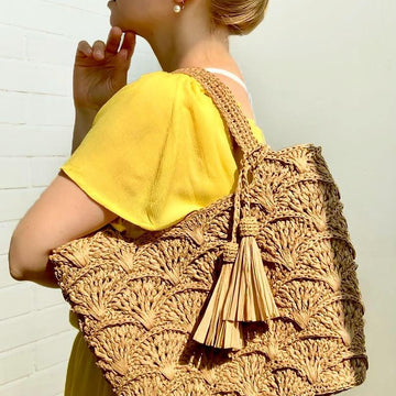 Crochet Raffia Tote Bag Pattern: Beach Shell Bag