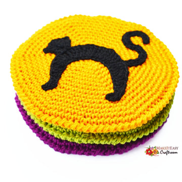 Crochet round coaster. Black cat coaster. Halloween decor. Scaredy cat