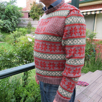 Catchword Pullover