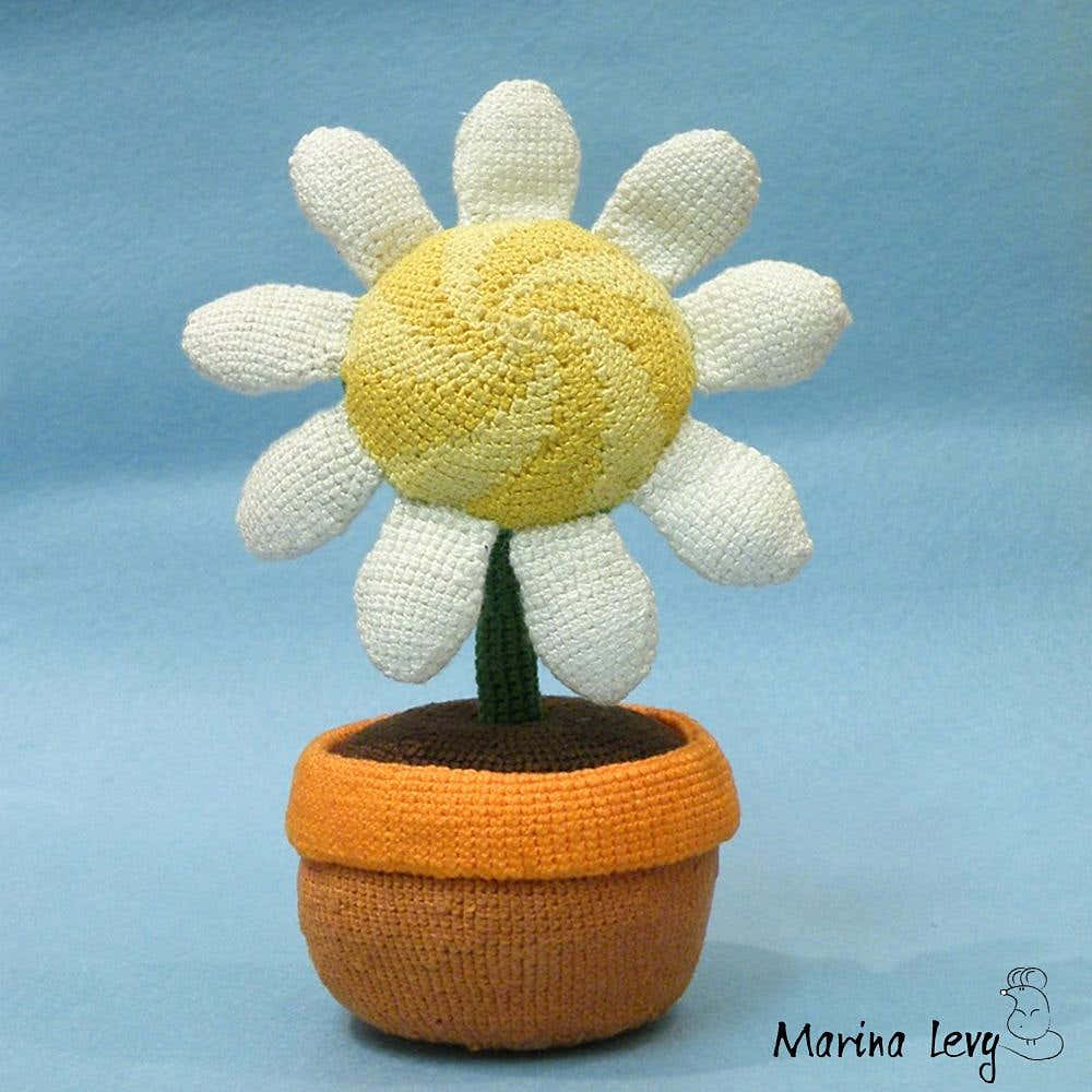 Daisy amigurumi