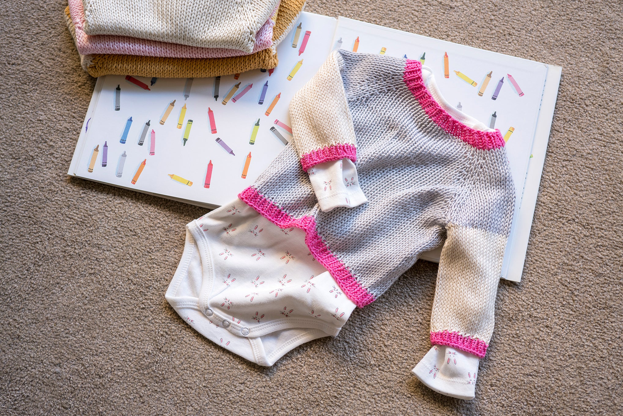 Baby Sweater Trevi in Hoooked Somen - Downloadable PDF