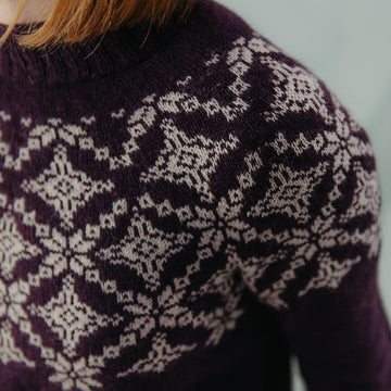 Pasaka Sweater