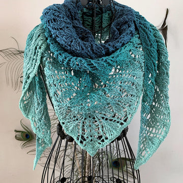 Triangular scarf "Perimede"