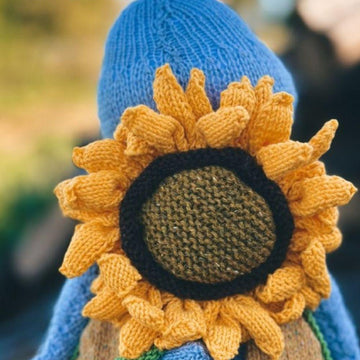 Goose Clothes Knitting Pattern – The Gardener Outfit | Storybook Wardrobe Collection