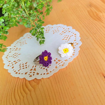 Daisy flower earrings, pendant and finger ring