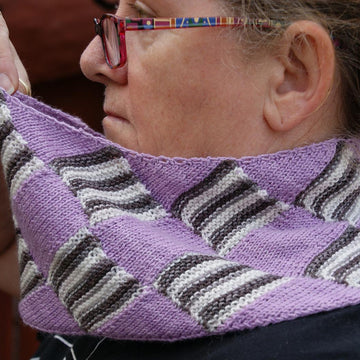 Lornas Cowl
