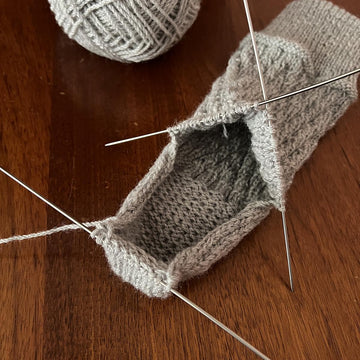 Socks with a zigzag