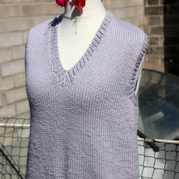 The Relaxed V Neck Tank