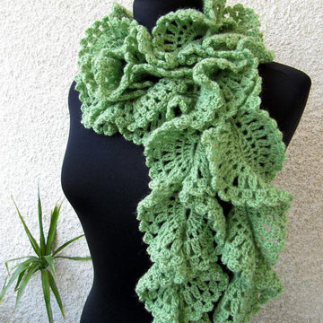 Ruffle Lace Scarf Tutorial